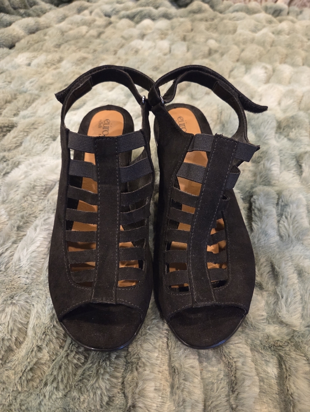 EUROSOFT by SOFFT Sofft Vesta Suede Block Heel Sandals